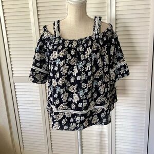 UU.S cotton blue floral off the shoulder top in‎ excellent condition size XL